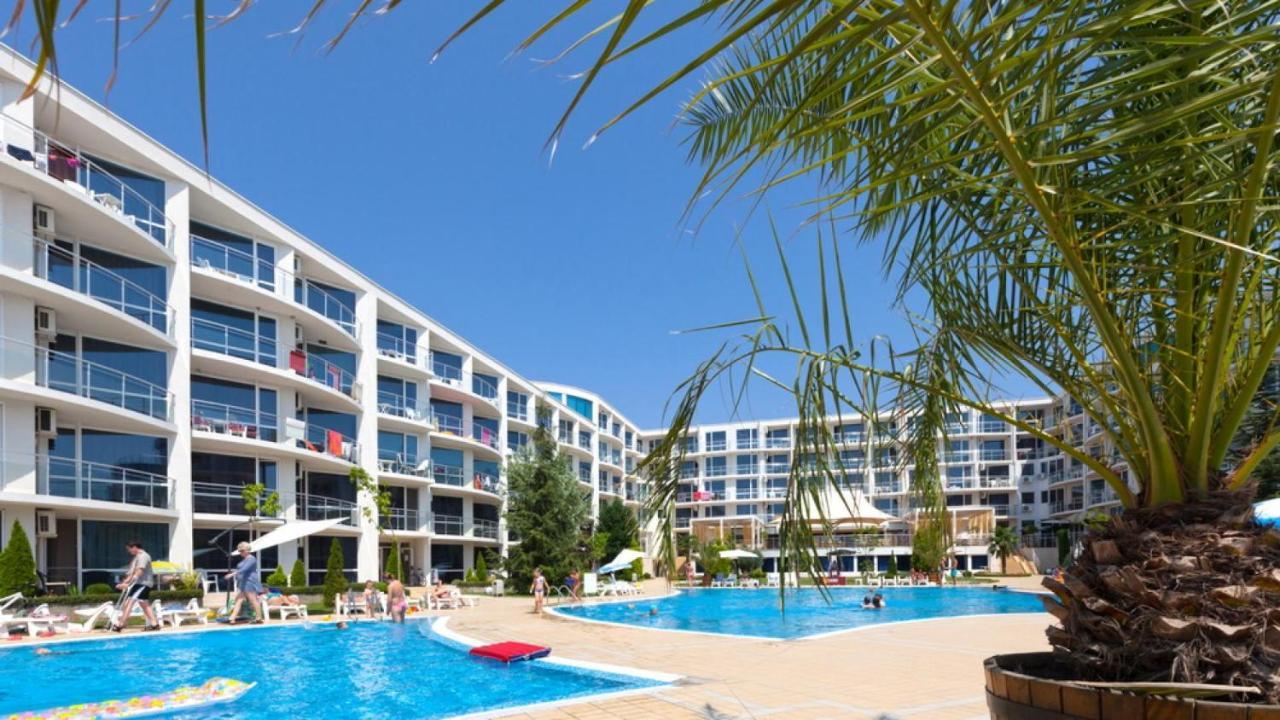 Design Studio In Atlantis Resort&Spa, Burgas Airport 外观 照片