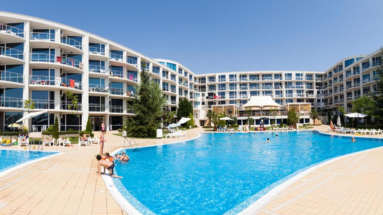Design Studio In Atlantis Resort&Spa, Burgas Airport 外观 照片