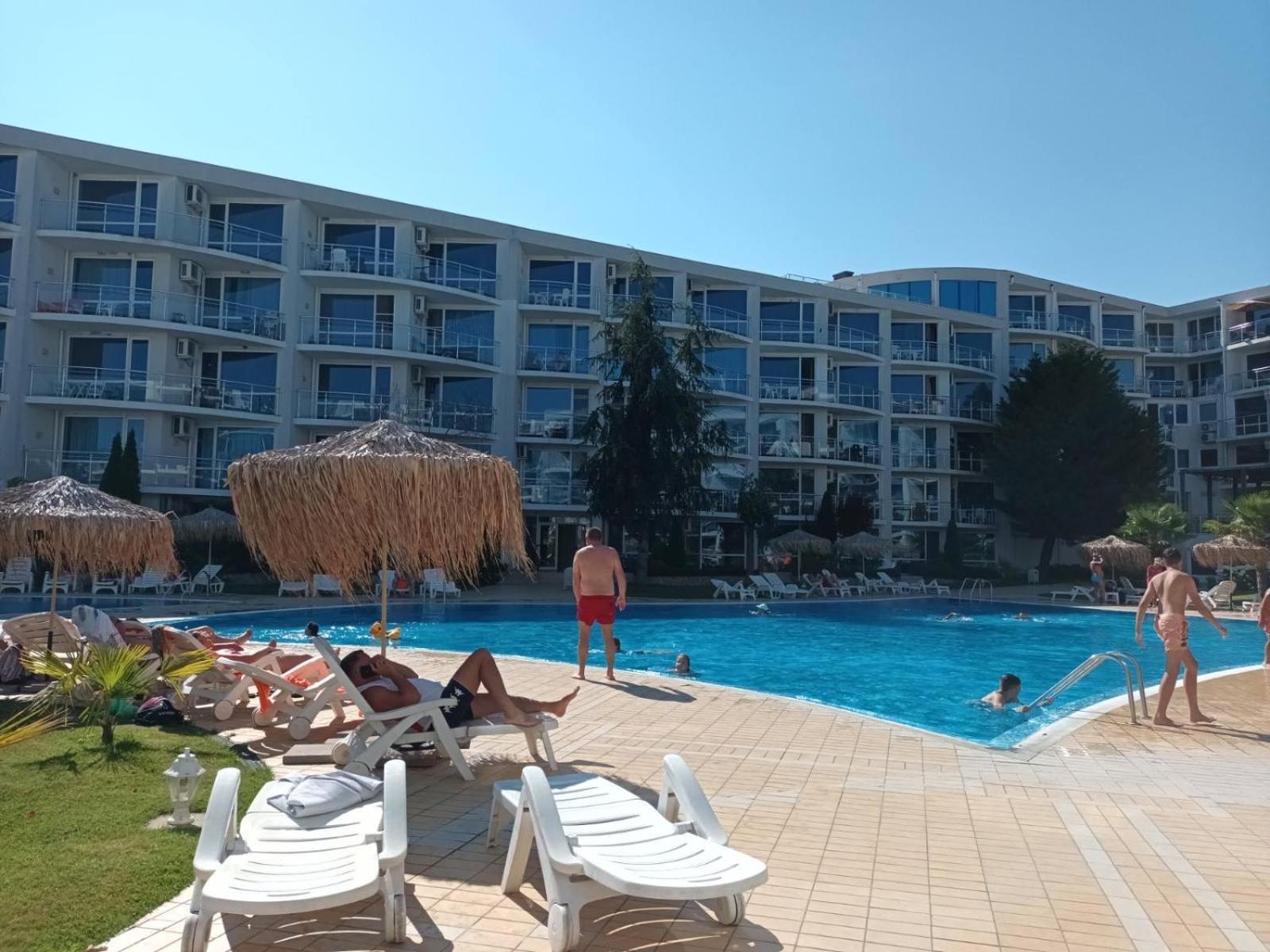 Design Studio In Atlantis Resort&Spa, Burgas Airport 外观 照片